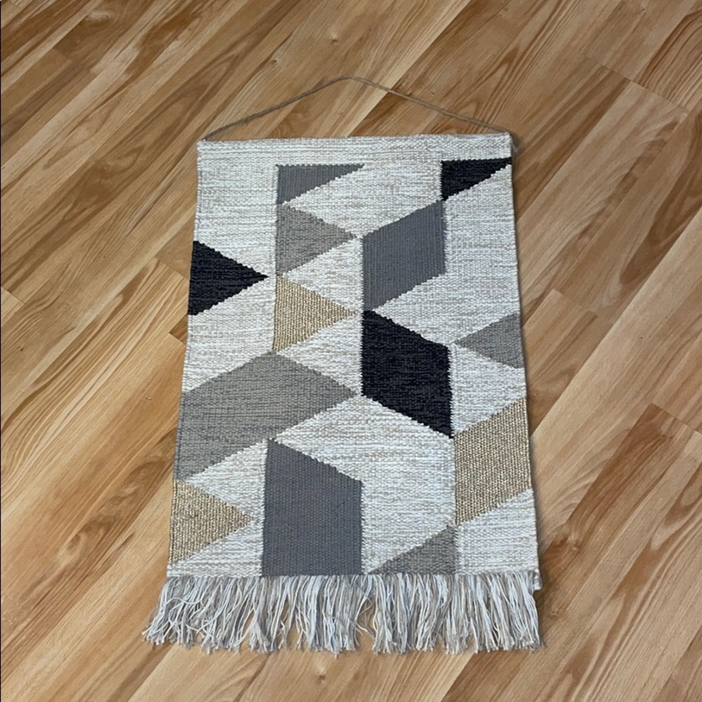 Hanging tapestry